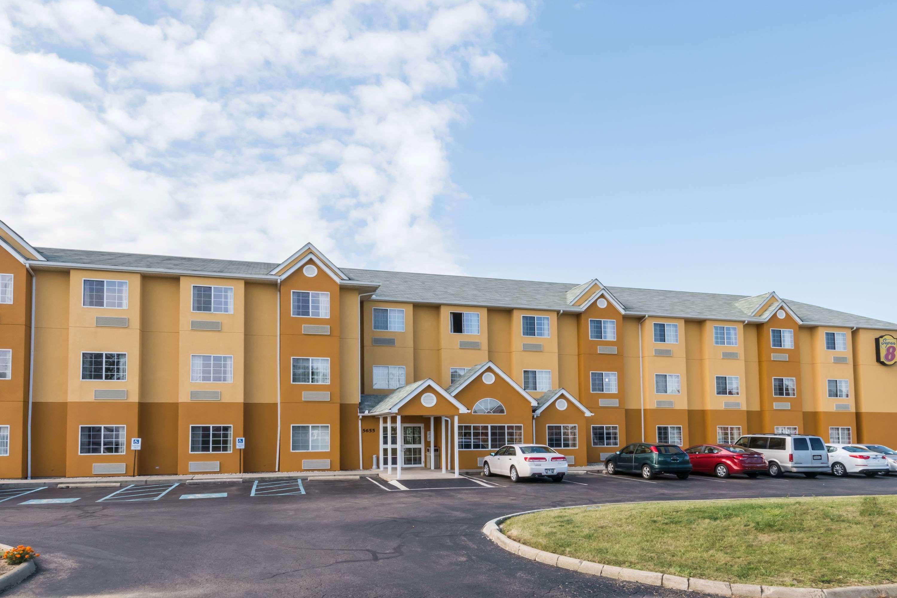 Super 8 By Wyndham Columbus West Ξενοδοχείο Εξωτερικό φωτογραφία