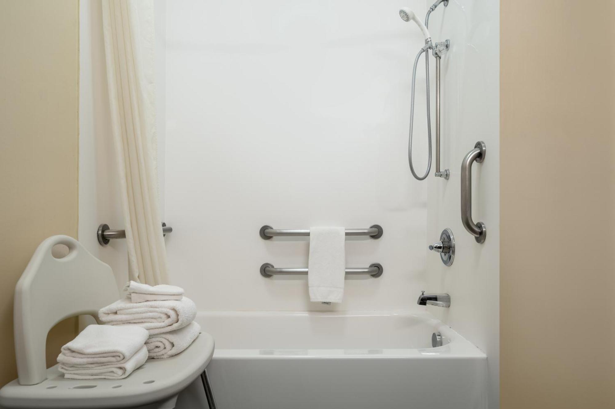 Super 8 By Wyndham Columbus West Ξενοδοχείο Εξωτερικό φωτογραφία